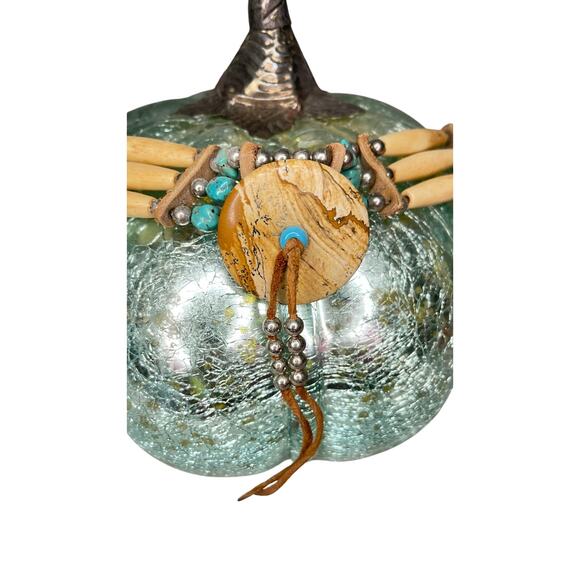 Native-inspired bone and turquoise choker necklace - Picture 4 of 5